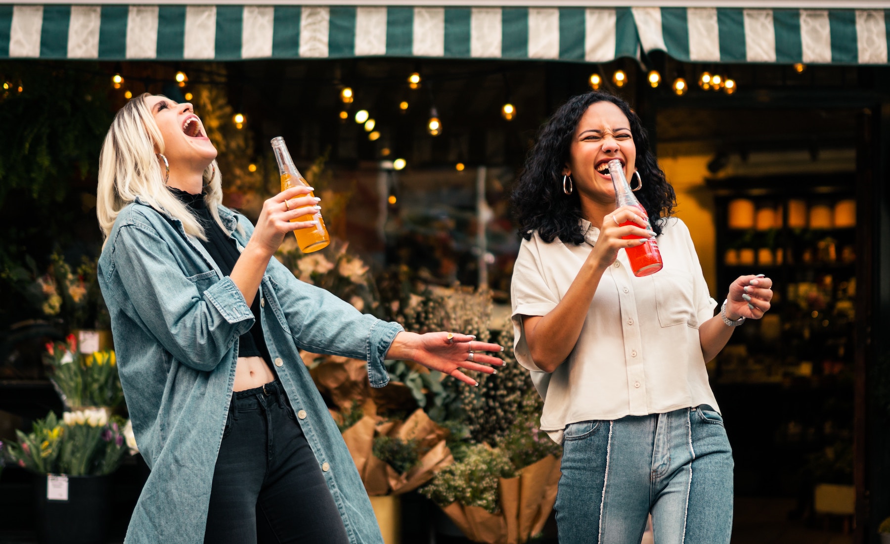 Two women laughing Siobhan McKenzie Homepage - Two Women laughing